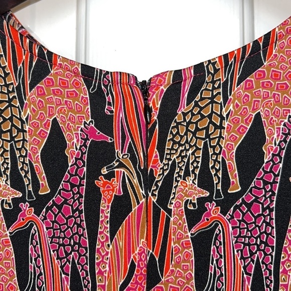 JB by Julie Brown Giraffe Long Sleeve Shift Dress Size Small Pink Black - Picture 11 of 12